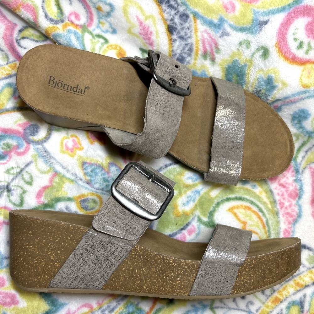 Women’s size 11 sandals